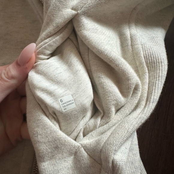 Lululemon Scuba Full Zip Hoodie - Picture 3 of 5